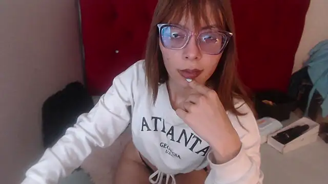 Snapshot of RousellVaads chatting on March 2, 2025, 12:36 pm RousellVaads online show from March 2, 2025, 12:36 pm