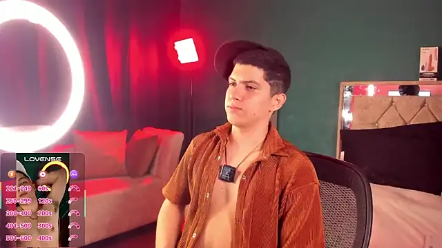 Brat  online show from September 18, 2025, 8:23 pm