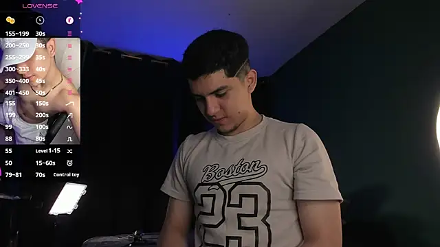 Brat  online show from February 12, 2025, 12:33 pm