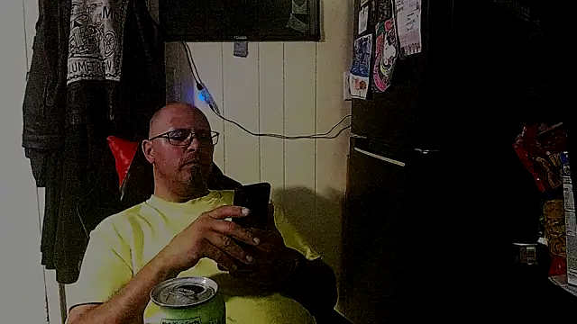 Snapshot of KrazyLegz chatting on September 29, 2025, 1:45 am KrazyLegz online show from September 29, 2025, 1:45 am