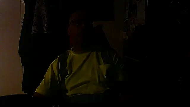 Snapshot of KrazyLegz chatting on September 19, 2025, 10:47 pm KrazyLegz online show from September 19, 2025, 10:47 pm