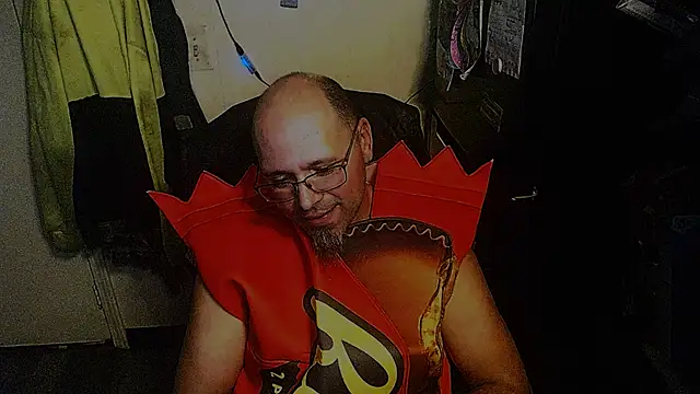 Snapshot of KrazyLegz chatting on November 1, 2025, 2:51 am KrazyLegz online show from November 1, 2025, 2:51 am