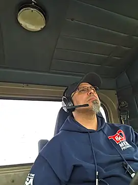 KrazyLegz online show from March 27, 2026, 5:36 pm