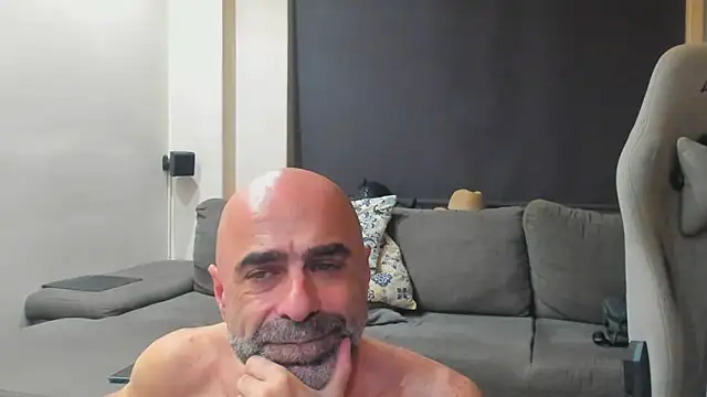 Snapshot of Bicopflirt chatting on October 22, 2025, 11:36 pm Bicopflirt online show from October 22, 2025, 11:36 pm