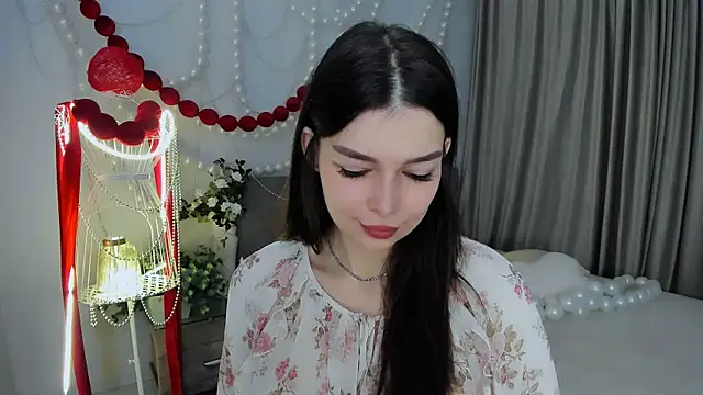 ContinentOfTranquility online show from April 13, 2026, 4:05 am