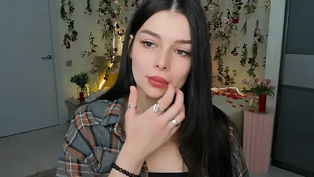 ContinentOfTranquility online show from March 9, 2026, 4:05 am