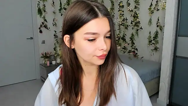 ContinentOfTranquility online show from October 13, 2025, 1:07 am