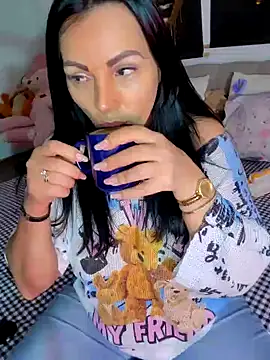 ReiyaRey online show from April 3, 2026, 6:58 pm