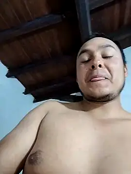 Snapshot of piton77 chatting on October 6, 2025, 12:12 am piton77 online show from October 6, 2025, 12:12 am