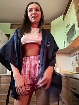 Snapshot of Jinna_milli chatting on February 13, 2025, 12:32 pm Jinna milli online show from February 13, 2025, 12:32 pm