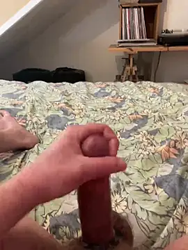 LivingLegend1978 online show from March 15, 2026, 8:54 am