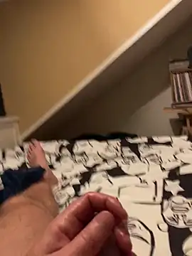 LivingLegend1978 online show from October 16, 2025, 6:49 pm