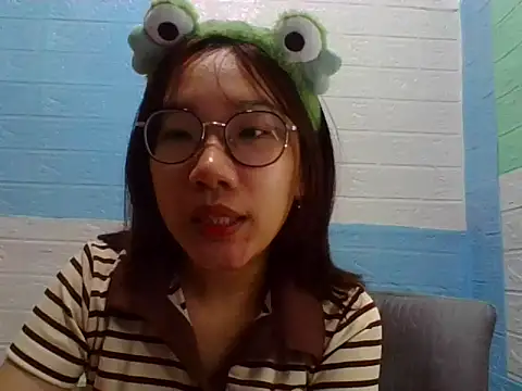 Nanoko online show from February 15, 2026, 5:23 pm