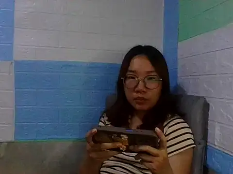 Snapshot of Nanoko chatting on June 15, 2026, 5:45 pm Nanoko online show from June 15, 2026, 5:45 pm