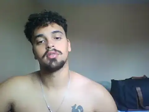 Snapshot of Xcumshot33 chatting on December 13, 2024, 5:21 pm Xcumshot33 online show from December 13, 2024, 5:21 pm