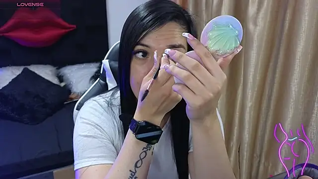 Majuu   online show from December 5, 2025, 11:53 am