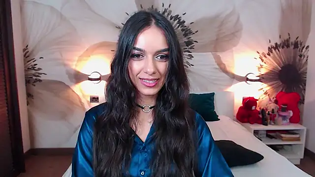 Snapshot of KatherineBisou chatting on October 2, 2025, 6:22 pm KatherineBisou online show from October 2, 2025, 6:22 pm