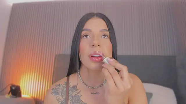 Snapshot of emelie_89 chatting on February 12, 2026, 12:38 pm emelie 89 online show from February 12, 2026, 12:38 pm