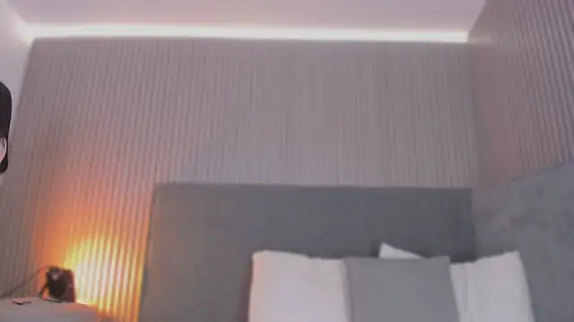 Snapshot of emelie_89 chatting on February 10, 2026, 12:26 pm emelie 89 online show from February 10, 2026, 12:26 pm