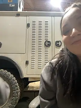 skinwalkingzombie online show from November 6, 2025, 11:36 am