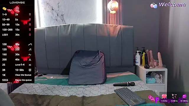 Snapshot of Danielaa_a chatting on October 17, 2025, 9:05 pm Danielaa a online show from October 17, 2025, 9:05 pm