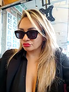 Afroditecash online show from February 12, 2025, 5:26 pm