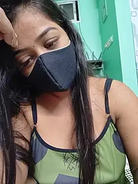 Snapshot of Monalisa_Singh chatting on July 10, 2026, 5:35 pm Monalisa Singh online show from July 10, 2026, 5:35 pm