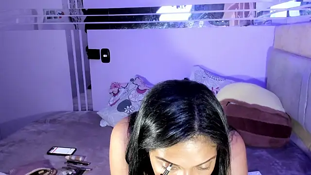 celesttemoon online show from April 30, 2026, 2:02 pm