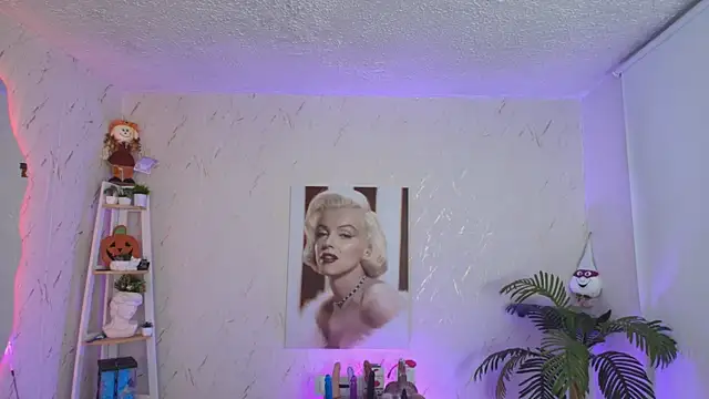 SALOOMEE   online show from April 11, 2026, 10:08 am