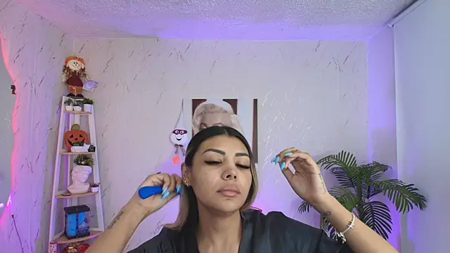 SALOOMEE   online show from March 28, 2026, 10:38 am