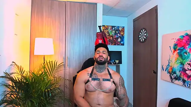 naugthy dominant online show from October 9, 2025, 11:05 pm