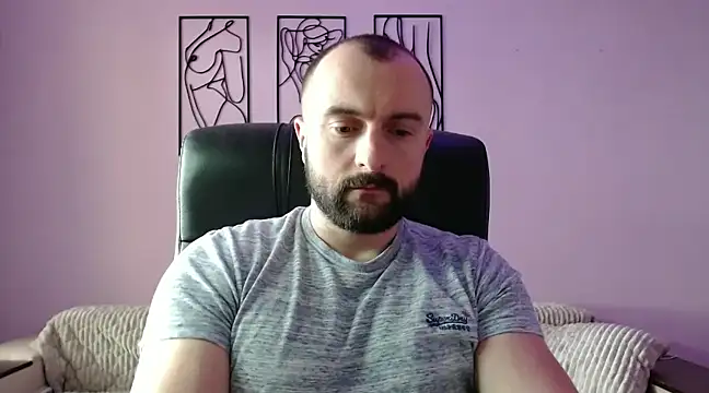 brindlefly6969 online show from February 25, 2025, 11:43 am