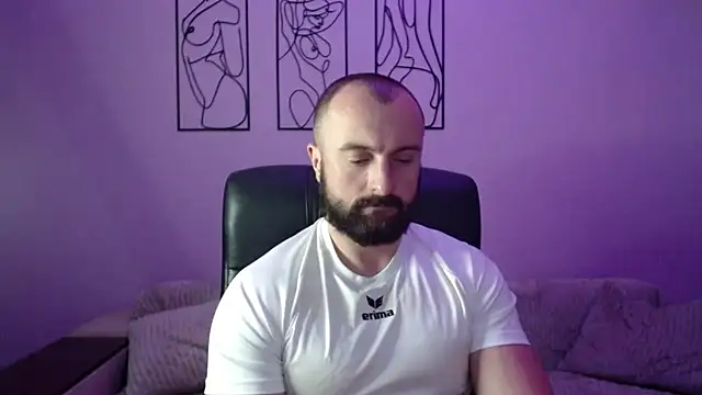 brindlefly6969 online show from October 29, 2025, 12:15 pm