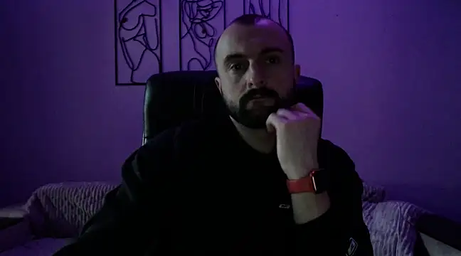 brindlefly6969 online show from February 25, 2025, 2:48 pm