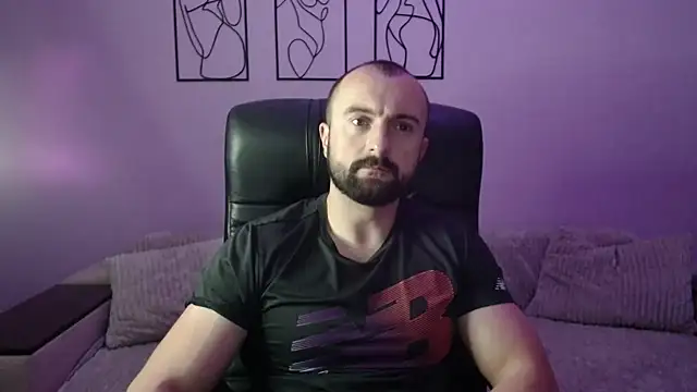 brindlefly6969 online show from October 6, 2025, 12:06 pm