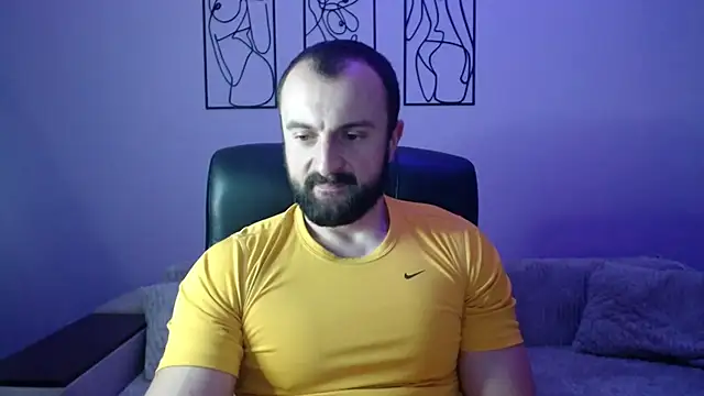 brindlefly6969 online show from November 28, 2025, 12:16 pm