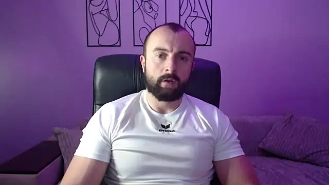 brindlefly6969 online show from October 18, 2025, 11:01 am