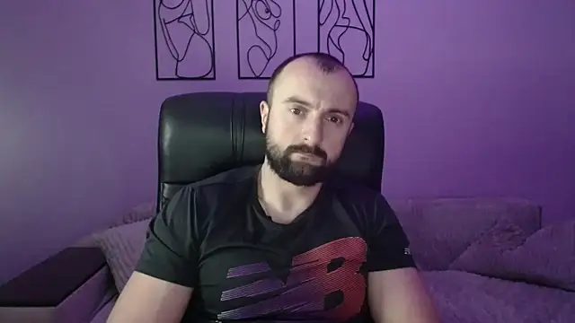 brindlefly6969 online show from December 17, 2025, 11:37 am