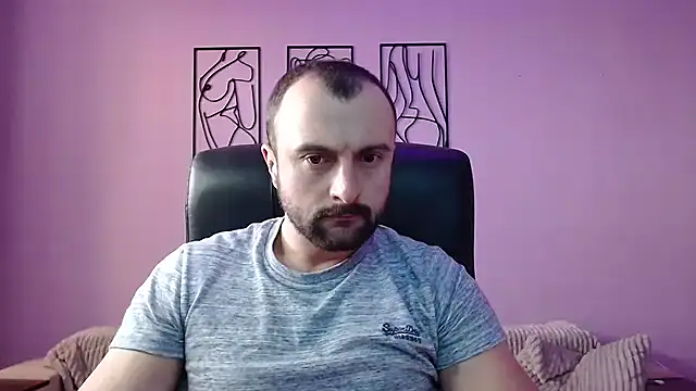 brindlefly6969 online show from February 12, 2025, 11:29 am