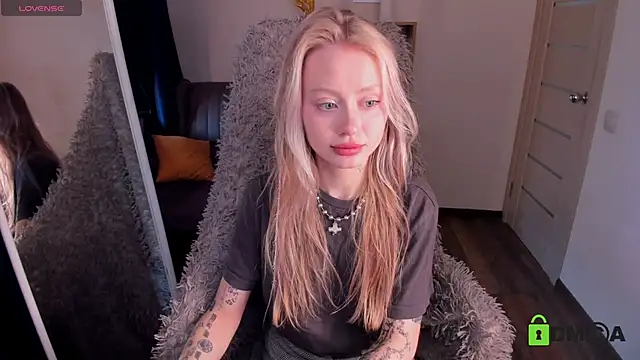 MalenaErnman online show from February 6, 2026, 10:44 am