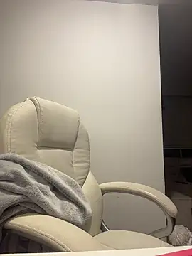 pamell col online show from November 1, 2025, 2:40 am