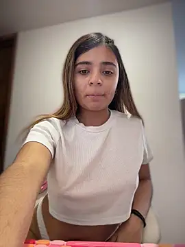 pamell col online show from April 15, 2026, 7:29 pm