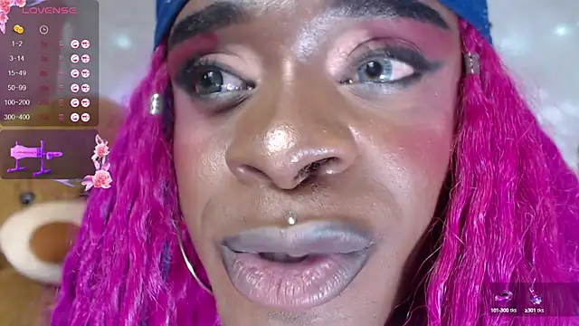 Snapshot of puca_ebony chatting on March 7, 2025, 1:42 am puca ebony online show from March 7, 2025, 1:42 am