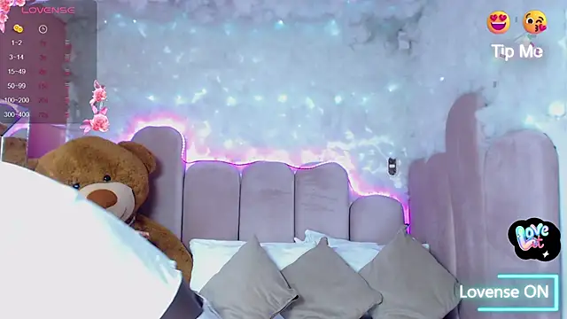 Snapshot of puca_ebony chatting on March 12, 2025, 7:47 pm puca ebony online show from March 12, 2025, 7:47 pm