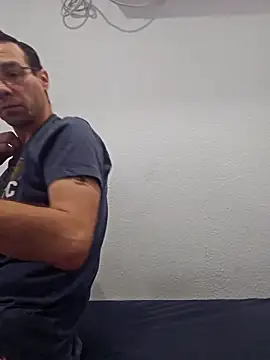 Snapshot of Iliketocooksquirt25 chatting on October 18, 2025, 10:34 pm Iliketocooksquirt25 online show from October 18, 2025, 10:34 pm