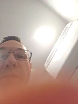 Iliketocooksquirt25 online show from November 5, 2025, 12:47 am