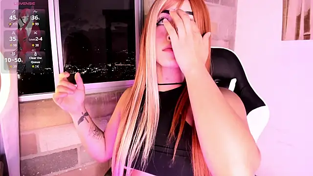 Im Scarlet online show from October 29, 2025, 11:14 pm