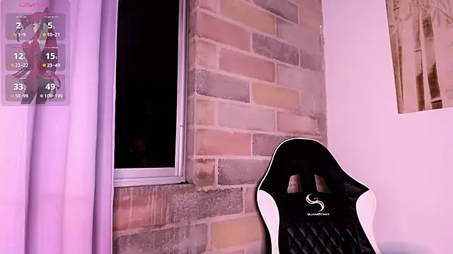 Im Scarlet online show from October 22, 2025, 11:14 pm