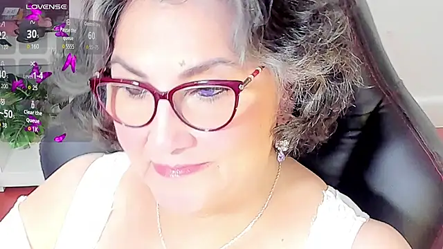 Snapshot of cataleya_mom chatting on October 14, 2025, 4:02 am cataleya mom online show from October 14, 2025, 4:02 am