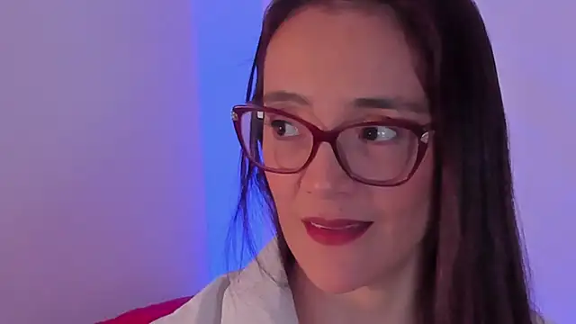 Jessica Herrera  online show from June 3, 2026, 9:41 pm